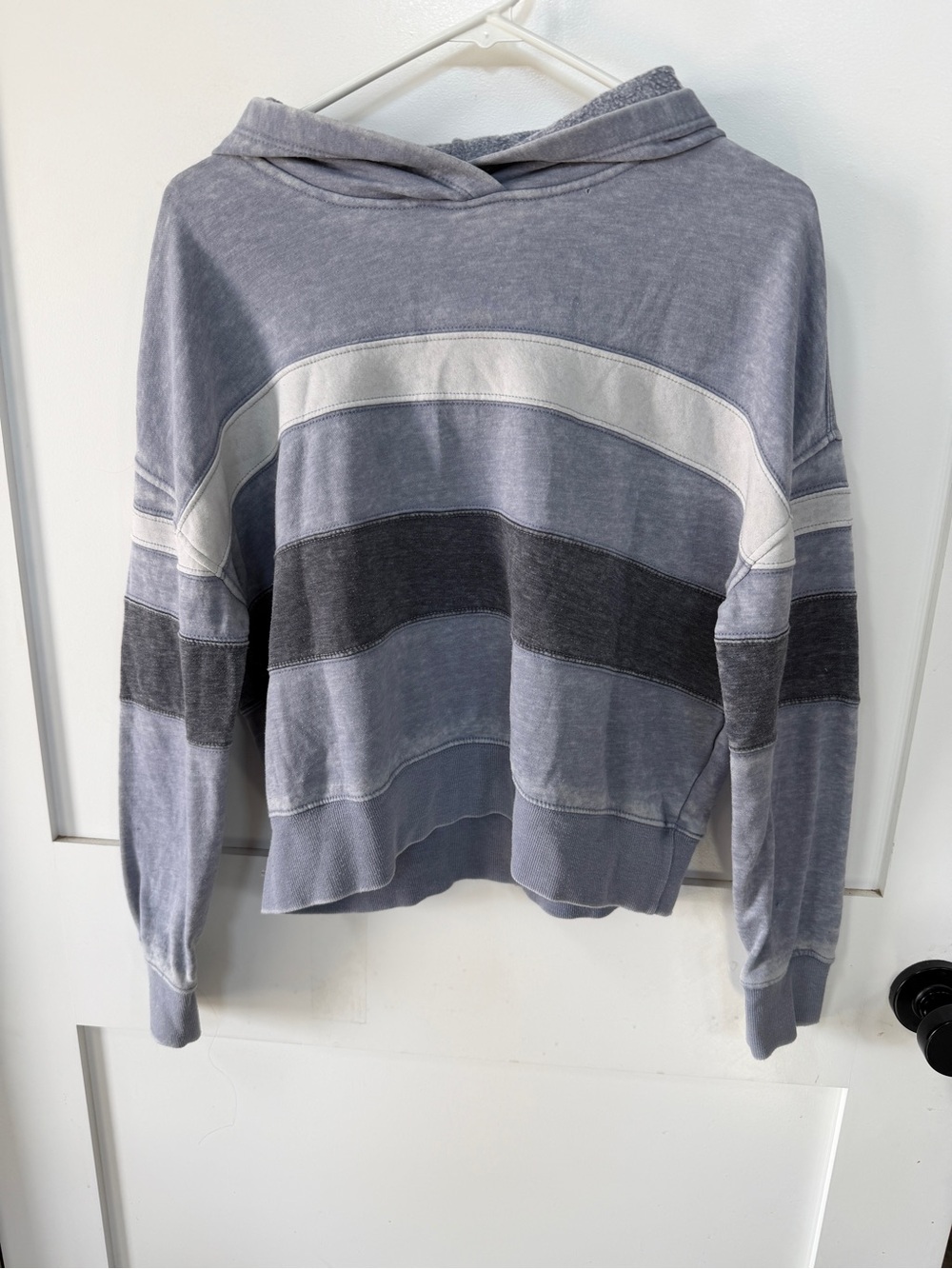 Casual Burnout Striped Hooded Pullover crop Sweatshirt - Gray & White S